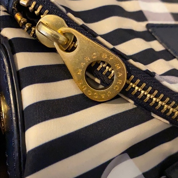 MARC BY MARC JACOBS striped purse - Picture 7 of 7